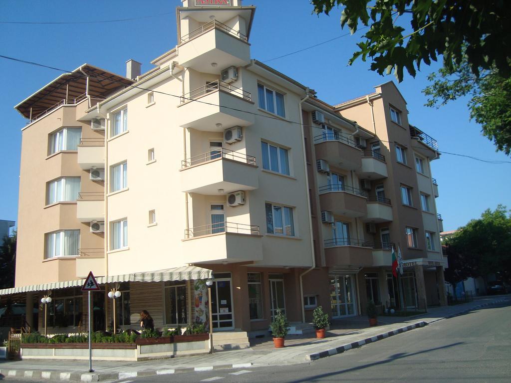 Hotel Astra Ravda Ngoại thất bức ảnh