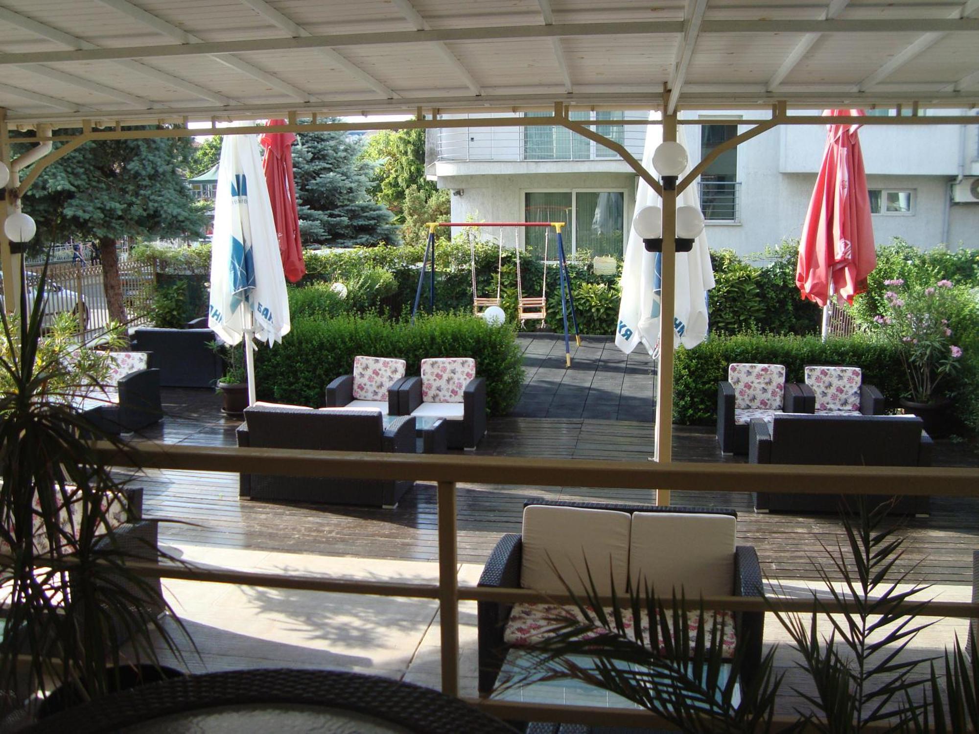Hotel Astra Ravda Ngoại thất bức ảnh