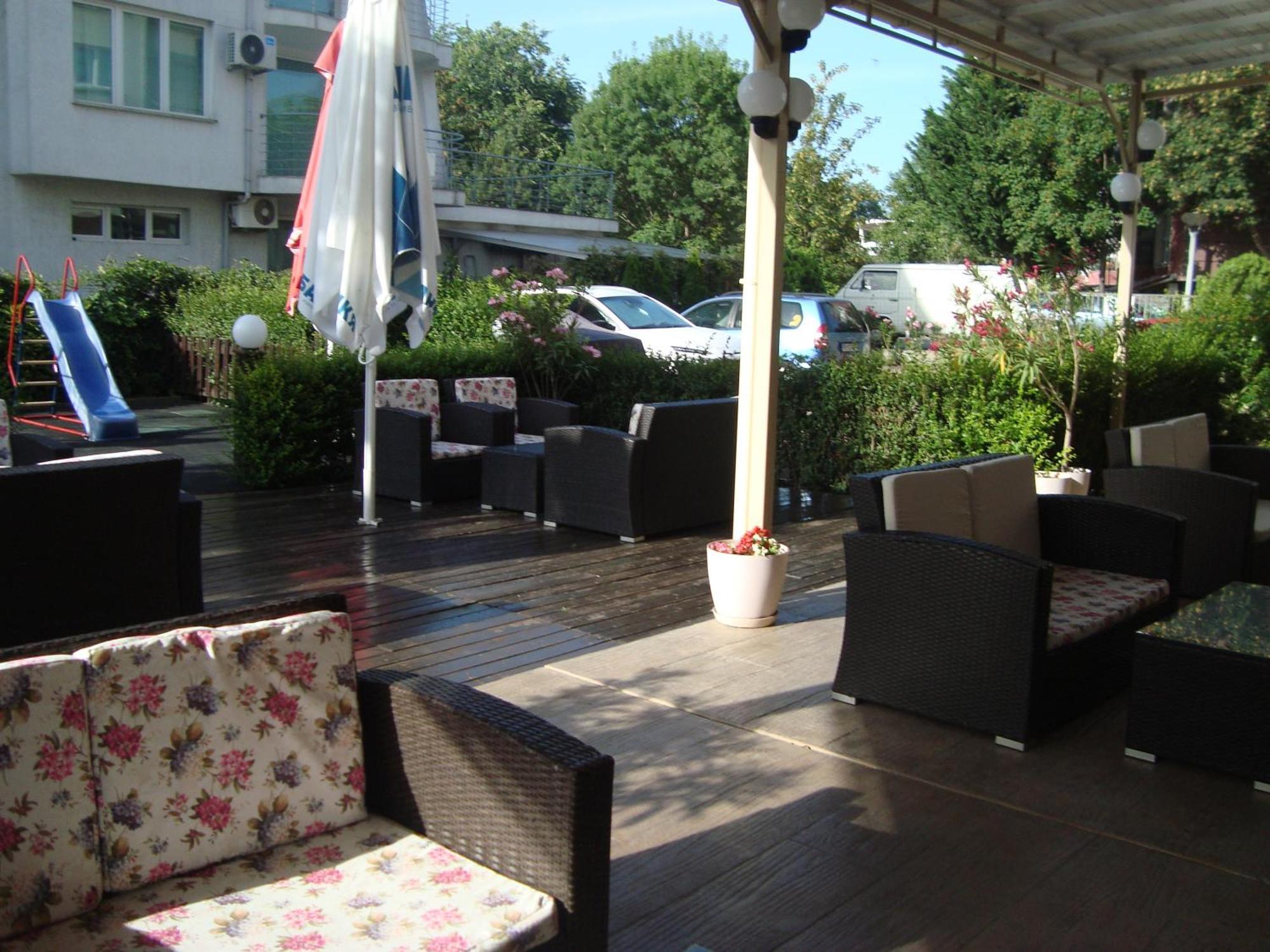 Hotel Astra Ravda Ngoại thất bức ảnh