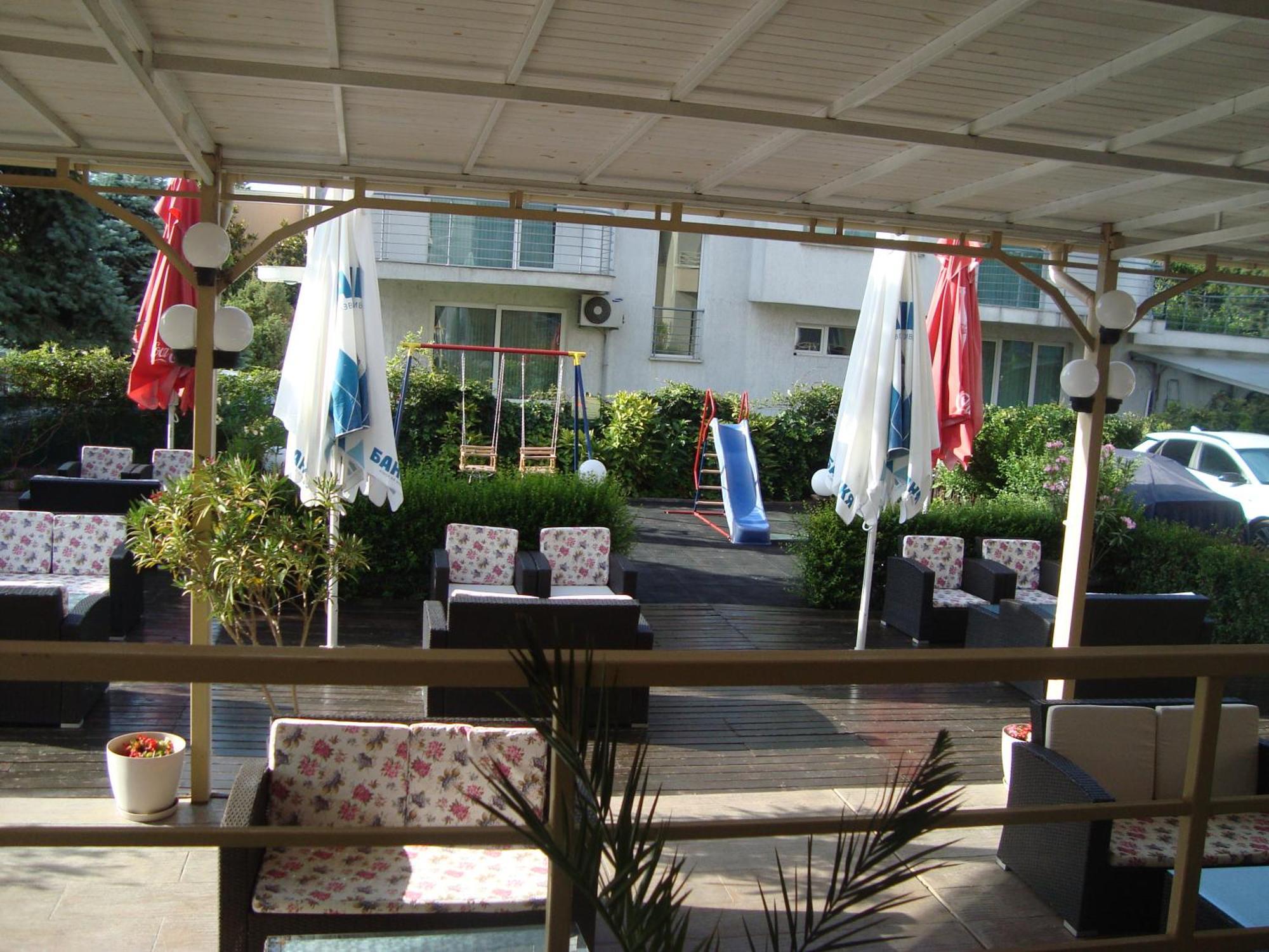 Hotel Astra Ravda Ngoại thất bức ảnh