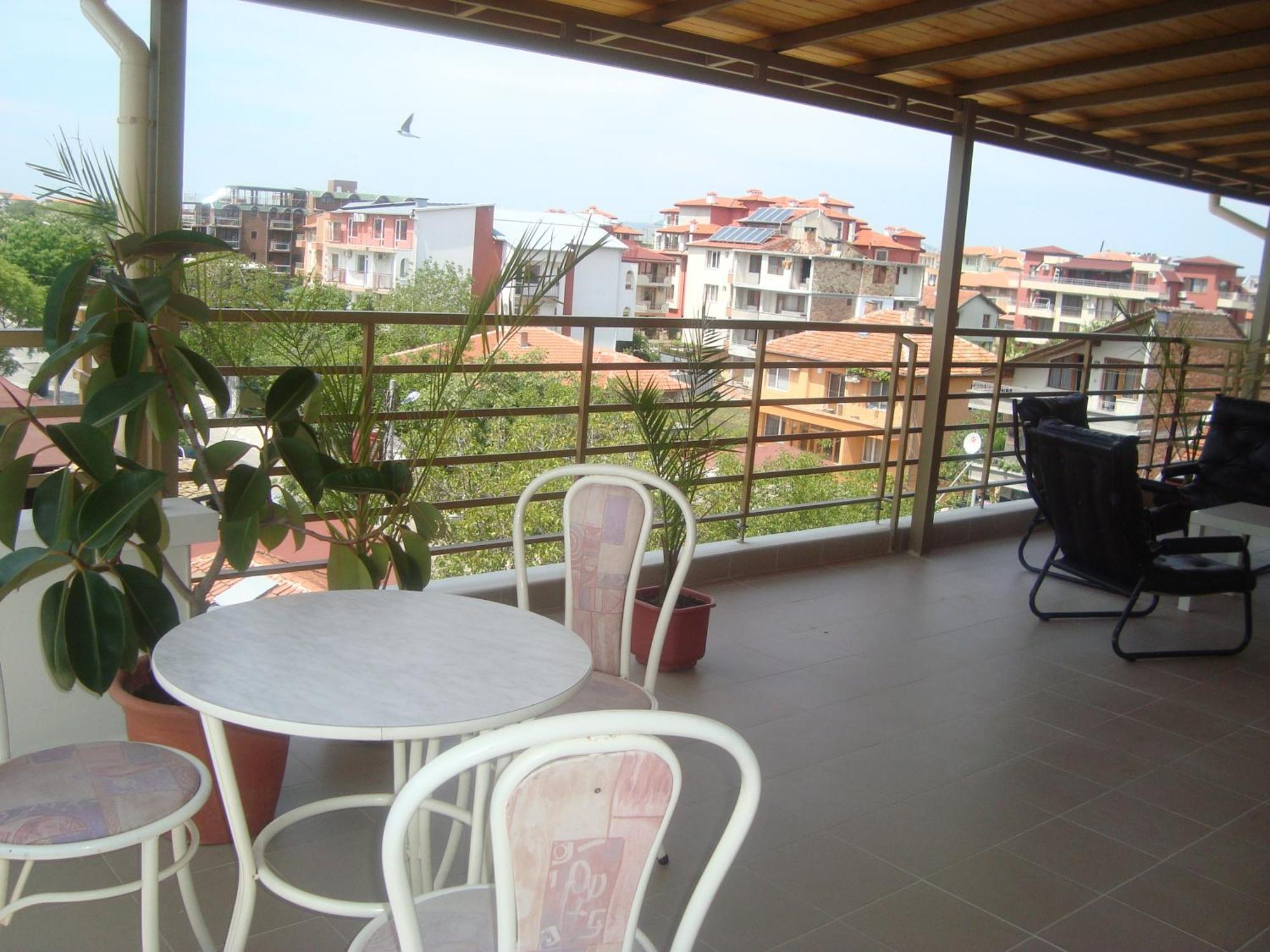 Hotel Astra Ravda Ngoại thất bức ảnh